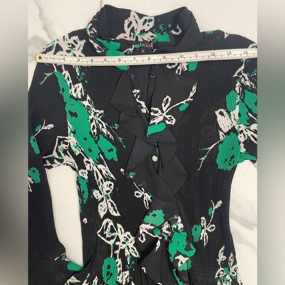 Violet & Claire Black/Green Floral Blouse Pleated With Ruffles 3/4 Sleeves Sz S - Picture 12 of 15